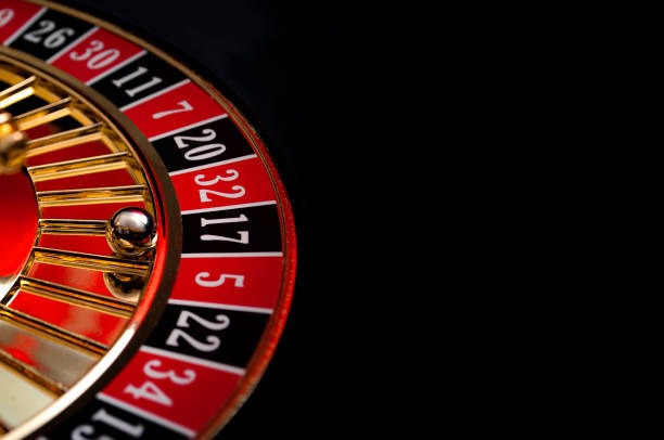 Live Casino Hold'em table with multi-camera dealer feed on king s128